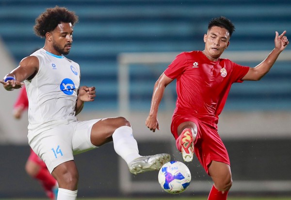 Xuân Son cả năm nghỉ thi đấu: Trở lại sút tung lưới đội tuyển Lào, tại sao không?