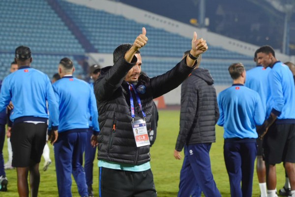 Xuân Son lần đầu đá trọn 90 phút sau 11 tháng, tân HLV Nam Định nói điều cực bất ngờ