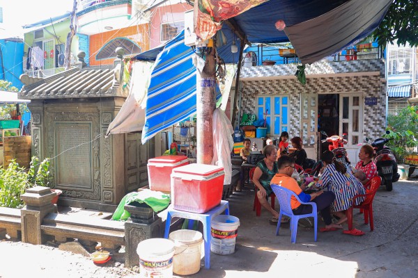 Mộ cổ 123 năm ở TP.HCM: Dấu tích đại gia giàu thứ 4 Sài Gòn xưa