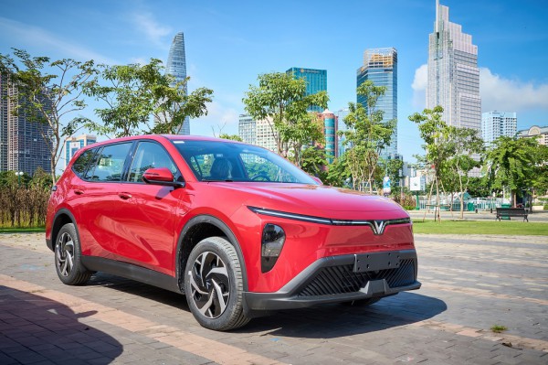 Xe gia đình cỡ nhỏ: Mitsubishi Xpander 'đụng' đối thủ nặng ký