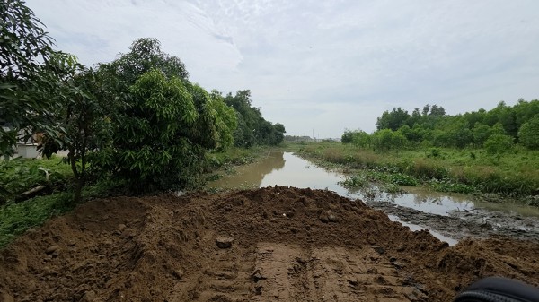 Thâm nhập 'đại công trường' san lấp trái phép: San lấp vô tội vạ Thâm nhập 'đại công trường' san lấp trái phép: San lấp vô tội vạ