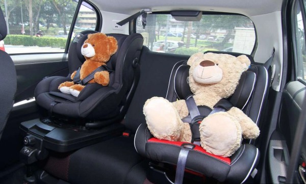 Những điều cần lưu ý khi lắp ghế an toàn bảo vệ trẻ em trên ô tô