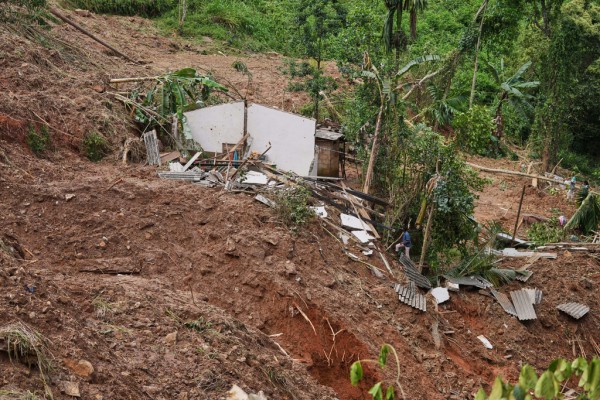 Hơn 1.100 người chết do lũ lụt châu Á, quân đội các nước vào cuộc