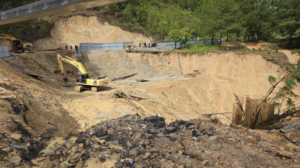 Cố gắng thông đèo Mimosa và đèo Gia Bắc trong ngày 4.12 Cố gắng thông đèo Mimosa và đèo Gia Bắc trong ngày 4.12