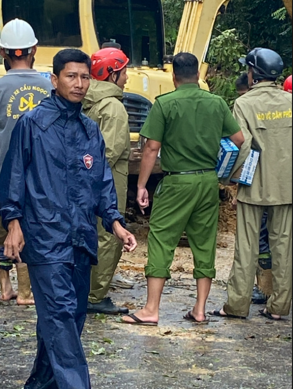 Lâm Đồng: Lũ về nhanh, di dời khẩn cấp hàng trăm hộ dân Hàm Liêm, Hàm Thuận