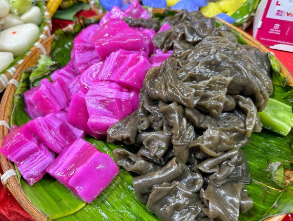 TP.HCM tối nay: 'Biển người' đổ về lễ hội ẩm thực ở ngôi chợ trăm tuổi