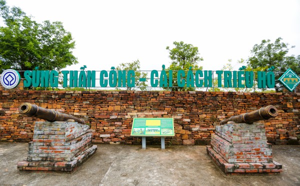 Vẻ đẹp cổ kính của kinh đô nhà Hồ hơn 600 năm tuổi Vẻ đẹp cổ kính của kinh đô nhà Hồ hơn 600 năm tuổi