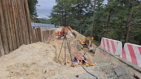 Vì sao mưa lũ gây thiệt hại lớn ở Lâm Đồng? Vì sao mưa lũ gây thiệt hại lớn ở Lâm Đồng?