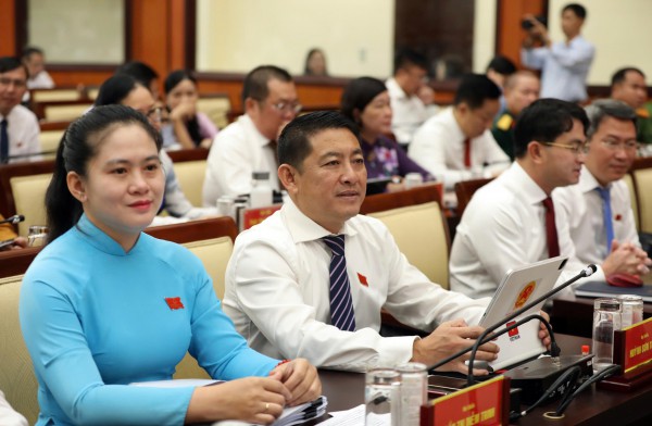HĐND TP.HCM sẽ chất vấn 2 giám đốc sở về kẹt xe, an toàn thực phẩm HĐND TP.HCM sẽ chất vấn 2 giám đốc sở về kẹt xe, an toàn thực phẩm