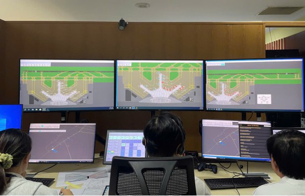 Đường băng sân bay Long Thành sáng đèn, sẵn sàng đón chuyến đầu tiên Đường băng sân bay Long Thành sáng đèn, sẵn sàng đón chuyến đầu tiên