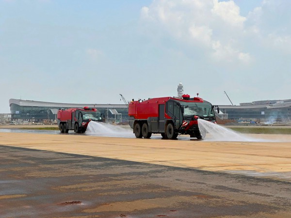 Đường băng sân bay Long Thành sáng đèn, sẵn sàng đón chuyến đầu tiên Đường băng sân bay Long Thành sáng đèn, sẵn sàng đón chuyến đầu tiên