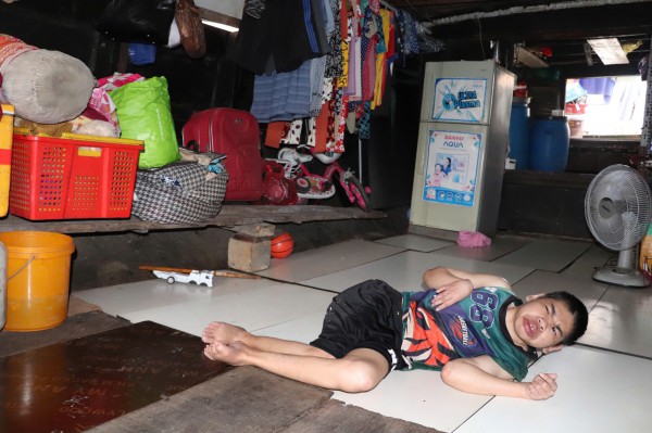 Phận đời ven kênh ở TP.HCM: 20 năm lênh đênh sông nước