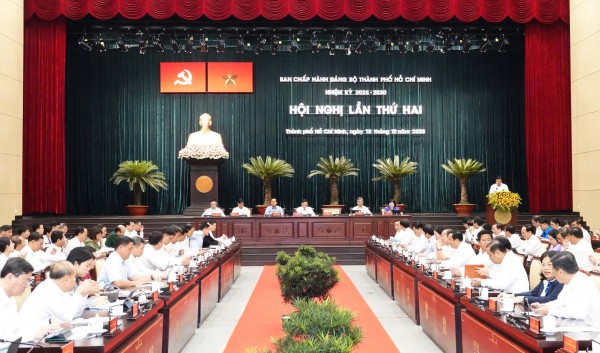 Thành ủy TP.HCM bàn giải pháp xử lý kẹt xe, ngập nước