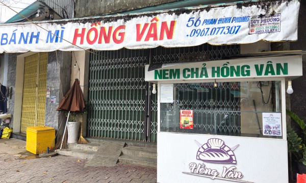 Vụ nghi ngộ độc ở Quảng Ngãi: Bệnh nhân tăng, cơ sở bánh mì xin lỗi khách Vụ nghi ngộ độc ở Quảng Ngãi: Bệnh nhân tăng, cơ sở bánh mì xin lỗi khách