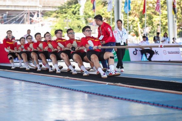Bác sĩ làm VĐV kéo co tại SEA Games 33 và câu chuyện đầy thú vị