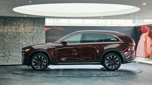 SUV 'xịn' nhất của Mazda về Việt Nam năm 2026 có gì đặc biệt? SUV 'xịn' nhất của Mazda về Việt Nam năm 2026 có gì đặc biệt?