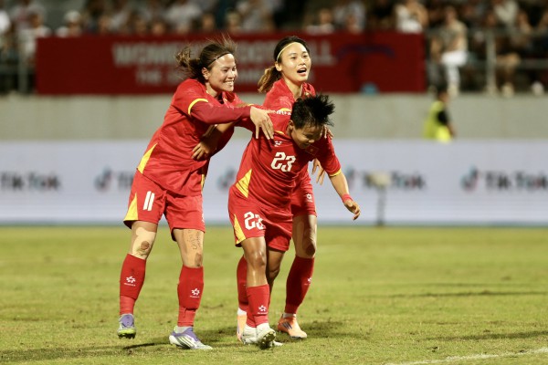 Trọng tài cướp mất HCV SEA Games xứng đáng của đội tuyển nữ Việt Nam: Cay đắng và cảm phục! Trọng tài cướp mất HCV SEA Games xứng đáng của đội tuyển nữ Việt Nam: Cay đắng và cảm phục!