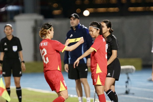 Trọng tài cướp mất HCV SEA Games xứng đáng của đội tuyển nữ Việt Nam: Cay đắng và cảm phục! Trọng tài cướp mất HCV SEA Games xứng đáng của đội tuyển nữ Việt Nam: Cay đắng và cảm phục!