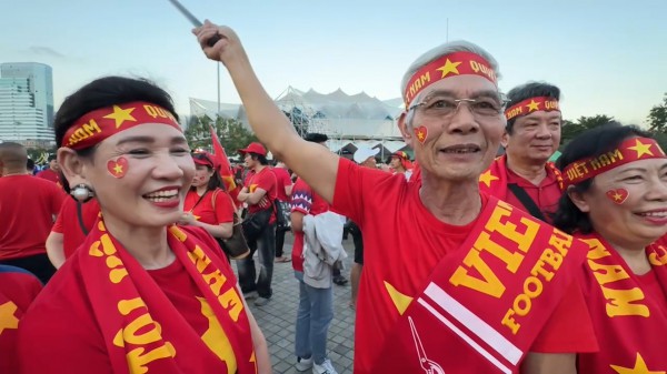 CĐV đặc biệt của U.23 Việt Nam: 'Mong trọng tài công tâm, đội tuyển nữ đã chịu thiệt rồi'