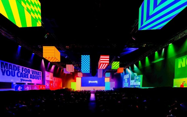 Bà Mai Kiều Liên được vinh danh Lãnh đạo truyền cảm hứng sáng tạo tại Vạn Xuân Awards 2025