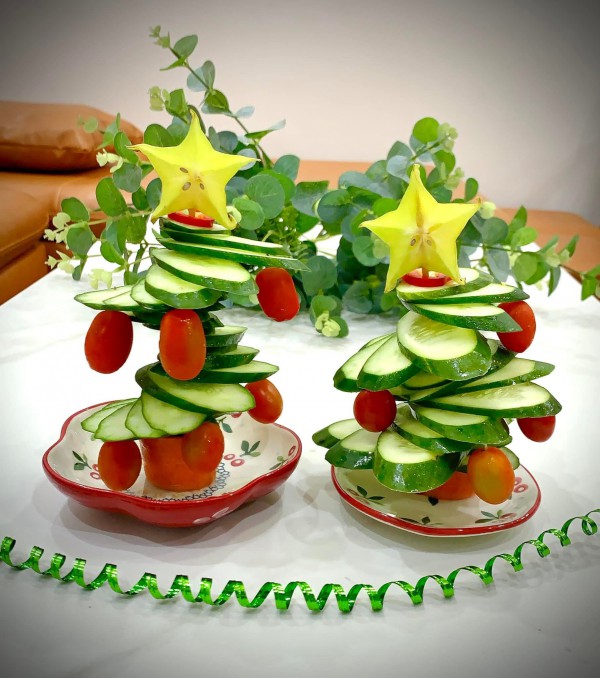 Cây thông Noel vừa trang trí vừa ăn được gây sốt mạng mùa Giáng sinh