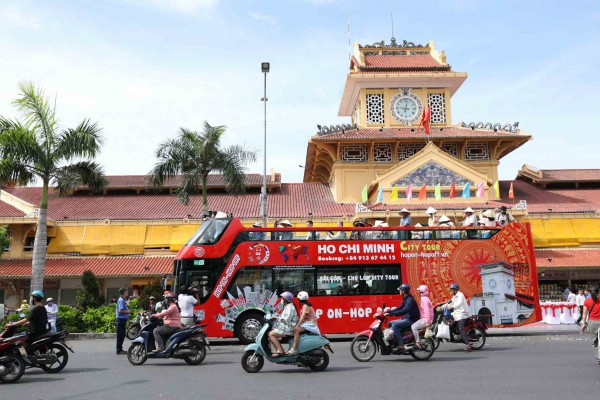 TP.HCM 'chơi lớn' hút khách dịp tết Dương lịch