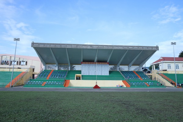 Ngắm SVĐ Quân khu 5 'lột xác', sẵn sàng mùa giải TNSV THACO cup 2026