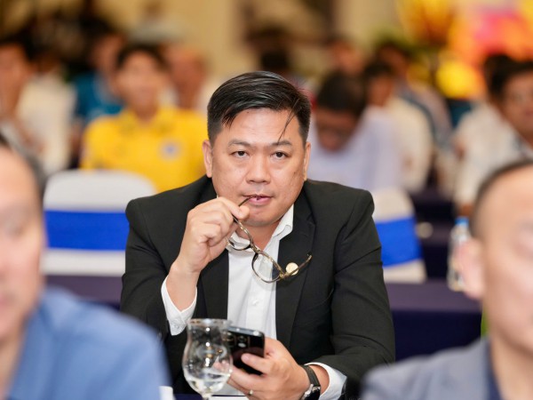 Vòng loại khu vực TP.HCM xuất hiện 3 'nhóm tử thần', các đội căng thẳng…