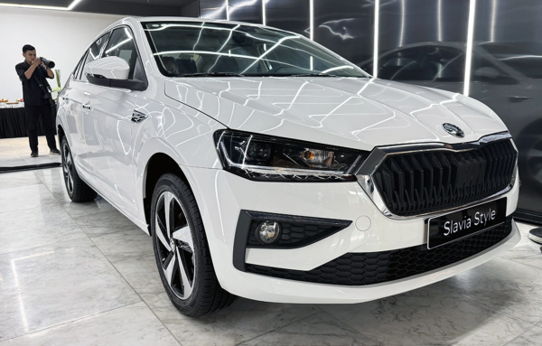 7 mẫu xe sedan còn cung cấp phiên bản số sàn tại Việt Nam 7 mẫu xe sedan còn cung cấp phiên bản số sàn tại Việt Nam