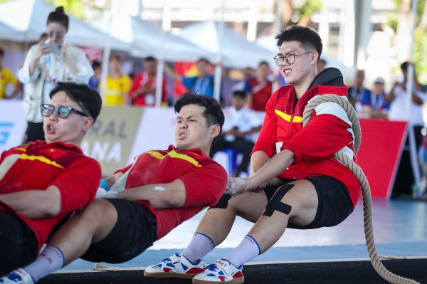 Bác sĩ làm VĐV kéo co tại SEA Games 33 và câu chuyện đầy thú vị