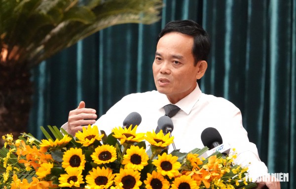 Bí thư Trần Lưu Quang: Không vội vàng bố trí lại công chức phường, xã Bí thư Trần Lưu Quang: Không vội vàng bố trí lại công chức phường, xã