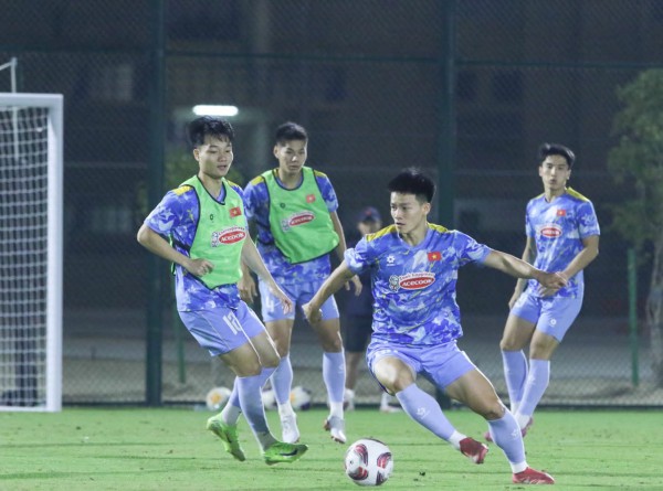 CĐV Thái Lan lại trầm trồ khen bóng đá Việt Nam đi trước thời đại khi cử đội U.21 đá ASIAD