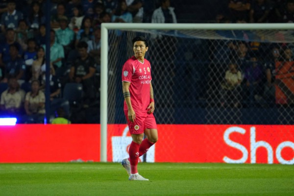 ‘Cơn lốc đường biên’ Đoàn Văn Hậu trở lại, báo Indonesia và HLV Polking ca ngợi hết lời ‘Cơn lốc đường biên’ Đoàn Văn Hậu trở lại, báo Indonesia và HLV Polking ca ngợi hết lời