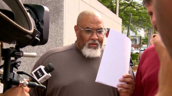 Cựu quản lý nhà xác Trường Y Harvard lãnh án vì buôn bán bộ phận cơ thể người Cựu quản lý nhà xác Trường Y Harvard lãnh án vì buôn bán bộ phận cơ thể người