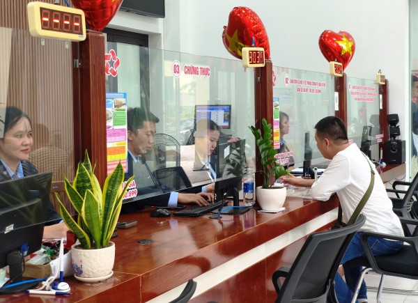 Đà Nẵng: Chỉ khai báo một lần tại bệnh viện, giấy khai sinh được gửi tận nhà