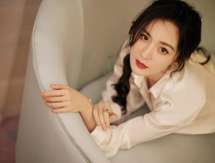 Dương Mịch làm sao để giữ cân nặng 45kg suốt nhiều năm?