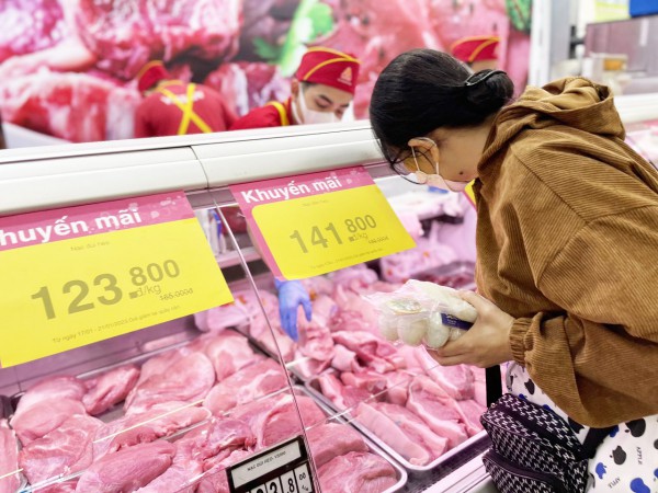 Giá heo hơi hôm nay 27.12.2025: Nhiều biến động