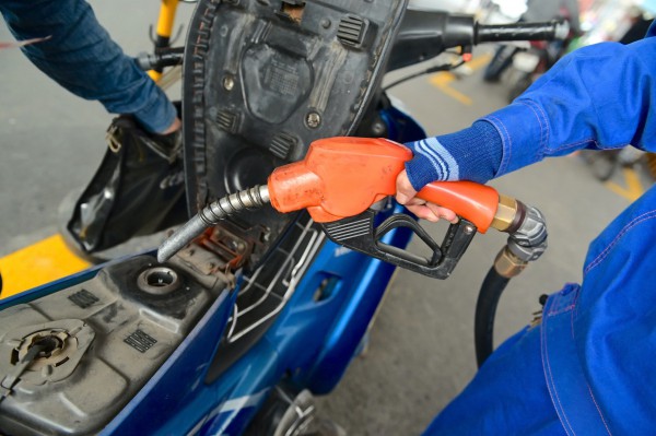 Giá xăng dầu hôm nay 9.12.2025: Lao dốc Giá xăng dầu hôm nay 9.12.2025: Lao dốc