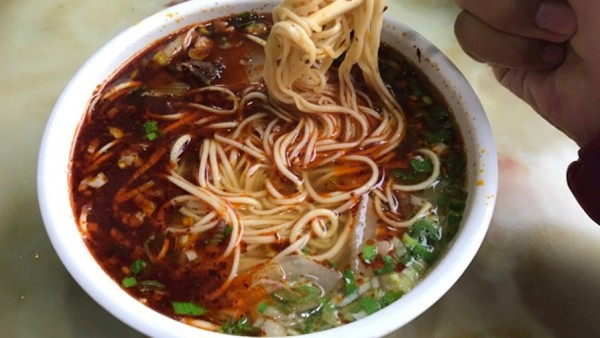 Không phải phở, đây là món Việt trong top 10 món ăn đường phố ngon nhất thế giới