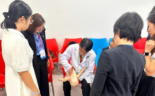 Làm rõ nguyên nhân trẻ 3 tuổi tử vong sau sặc thức ăn ở lớp mẫu giáo