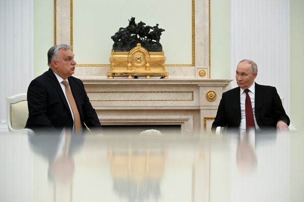 Lợi ích riêng trước hết