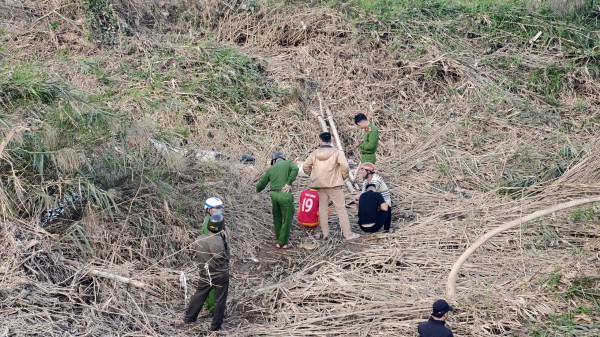 Người đàn ông tử vong trên ghe ở sông Trà Khúc