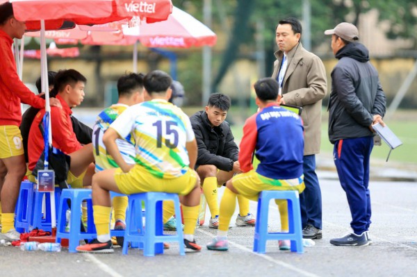 Nhiều trận đấu 'nảy lửa' ở vòng loại giải bóng đá Thanh Niên sinh viên Việt Nam