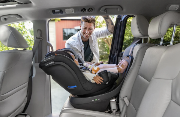 Những điều cần lưu ý khi lắp ghế an toàn bảo vệ trẻ em trên ô tô