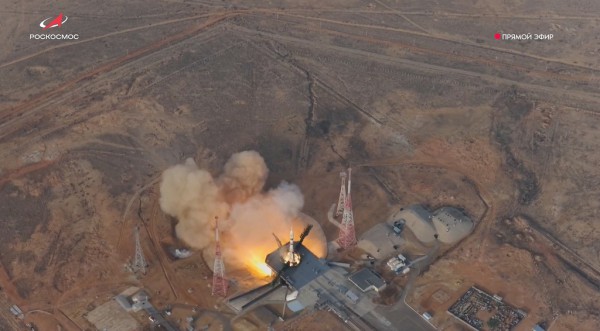 Sân bay vũ trụ Nga bị hư hại sau vụ phóng phi thuyền với Mỹ