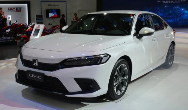 Sedan hạng C dưới 900 triệu: Ô tô Nhật Bản hút khách hơn xe Hàn Quốc