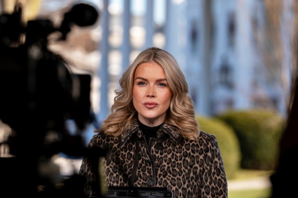 Thư ký báo chí Nhà Trắng đầu tiên mang thai khi đương chức