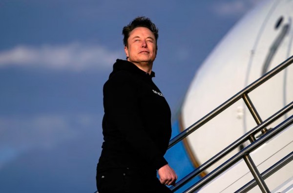 Tỉ phú Elon Musk trở thành người đầu tiên trên thế giới có 700 tỉ USD