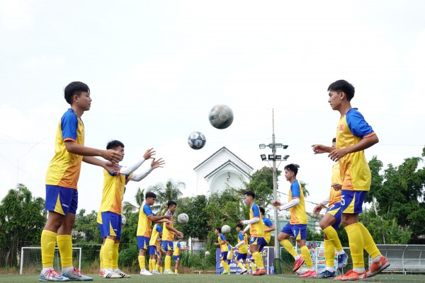 Trường ĐH Nam Cần Thơ quyết tâm giành 'vé vàng' vòng loại TNSV THACO cup 2026