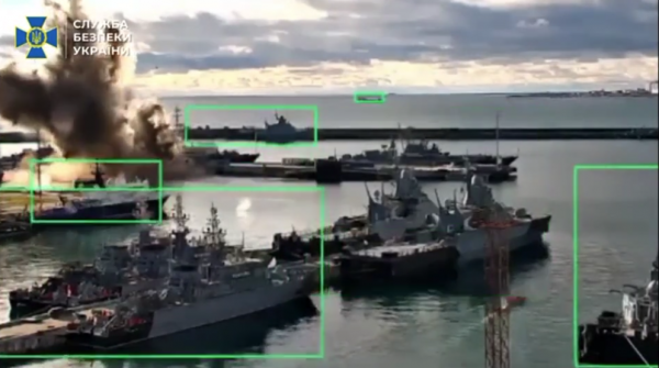 Ukraine tuyên bố đánh tàu ngầm Nga ở biển Đen bằng tàu ngầm không người lái Ukraine tuyên bố đánh tàu ngầm Nga ở biển Đen bằng tàu ngầm không người lái